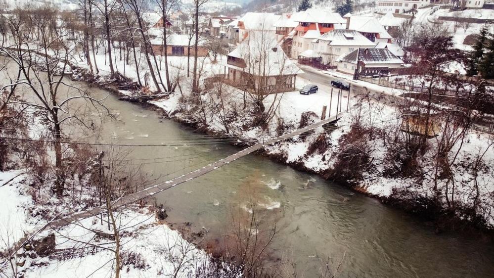 Pensiunea Hai In Maramures Bîrsana Exterior foto